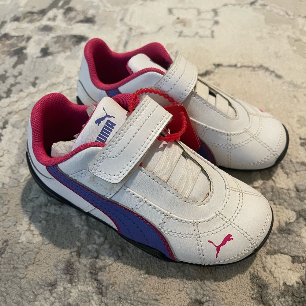 NWT Puma sneakers